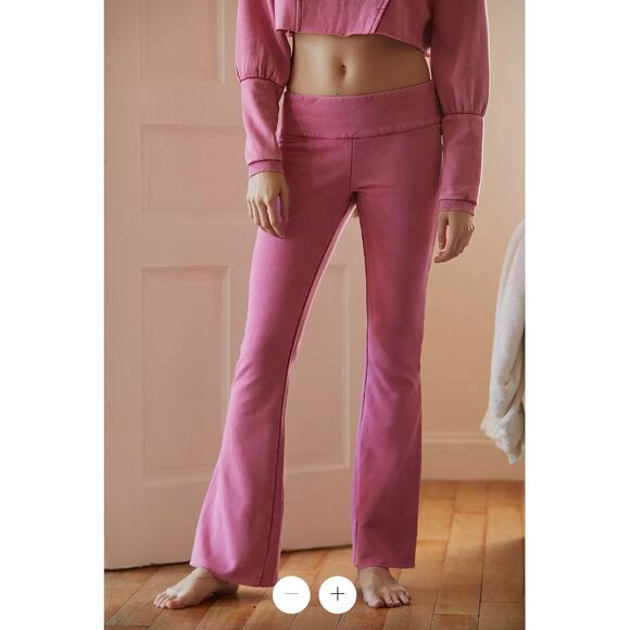 Out From Under Urban Outfitters Vera Low-Rise Flare Pants sz. S - Picture 2 of 7